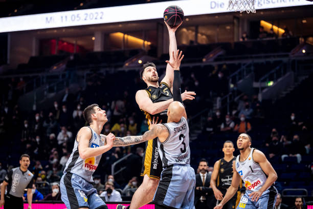 也让人眼前 也让人眼前