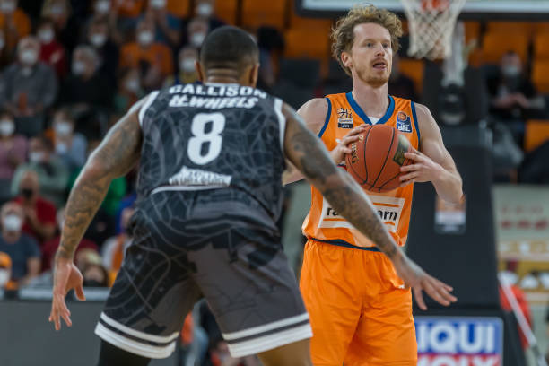 凭借速度 凭借速度