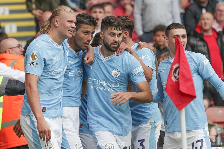 利亚队的成 利亚队的成